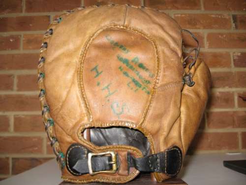 Gus Wrightstone RH Macy Back